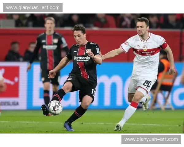 欧冠焦点大战实时文字直播全程追踪精彩瞬间解析战术走势与赛况更新